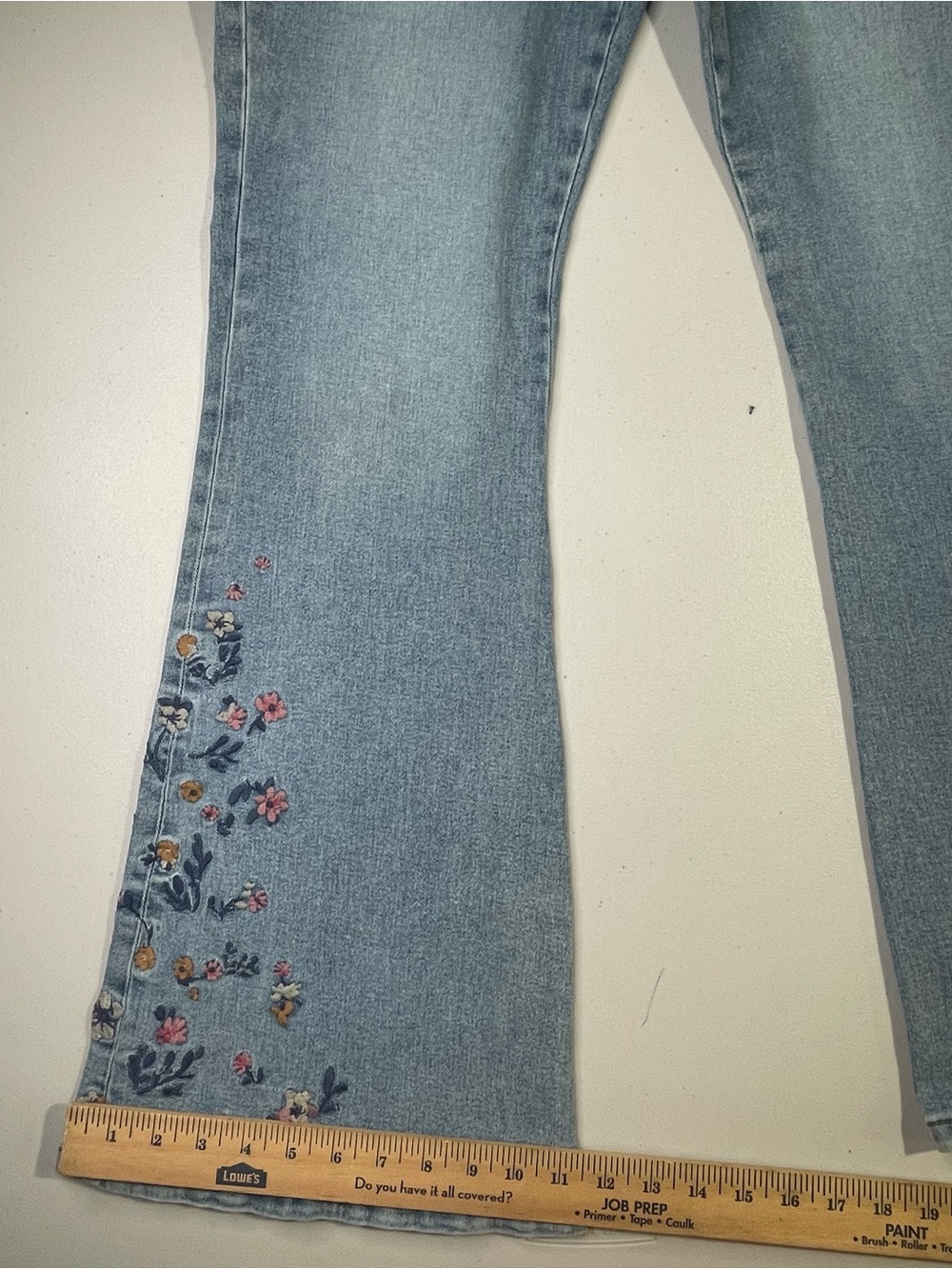 Jessica Simpson 16 Light Blue Floral Embroidered Daisy Flare Jeans VGUC - Picture 7 of 9